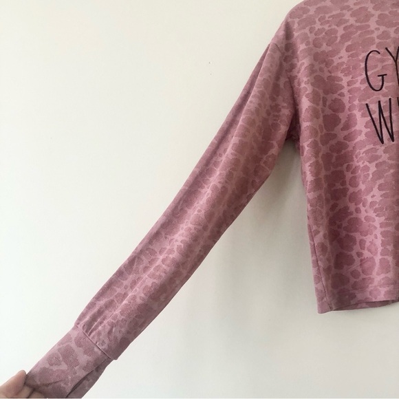 NWT Rae Dunn Pink Leopard Cropped Athletic Long Sleeved Top Size S - Picture 7 of 10